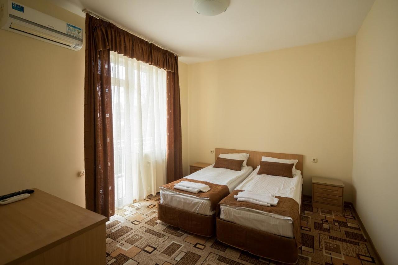 Rostov Hotel Adler Dış mekan fotoğraf